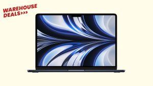 Warehouse Deal | Apple MacBook Air 13″ – M2 Chip – 8-core CPU, 10-core GPU, 8GB RAM, 512GB SSD